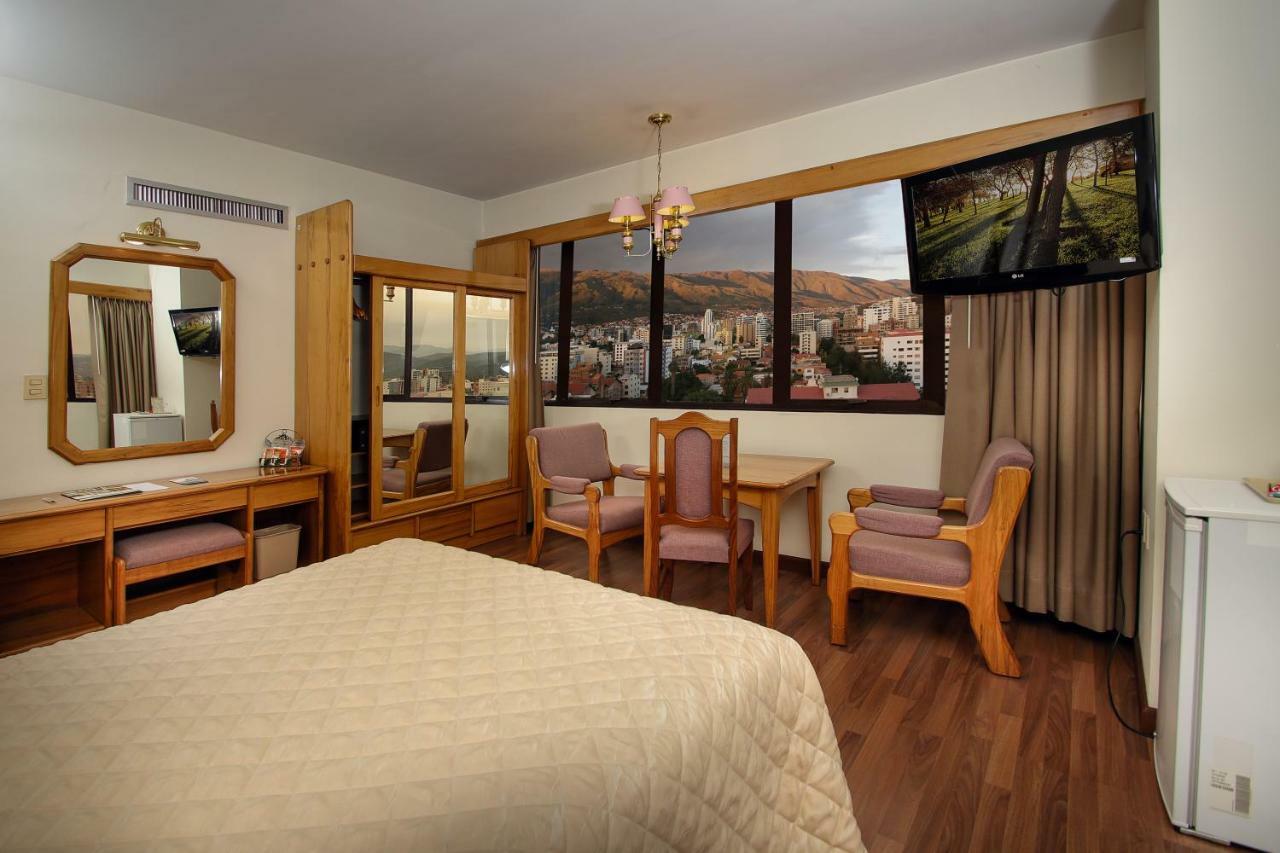 Hotel Diplomat Кочабамба Экстерьер фото